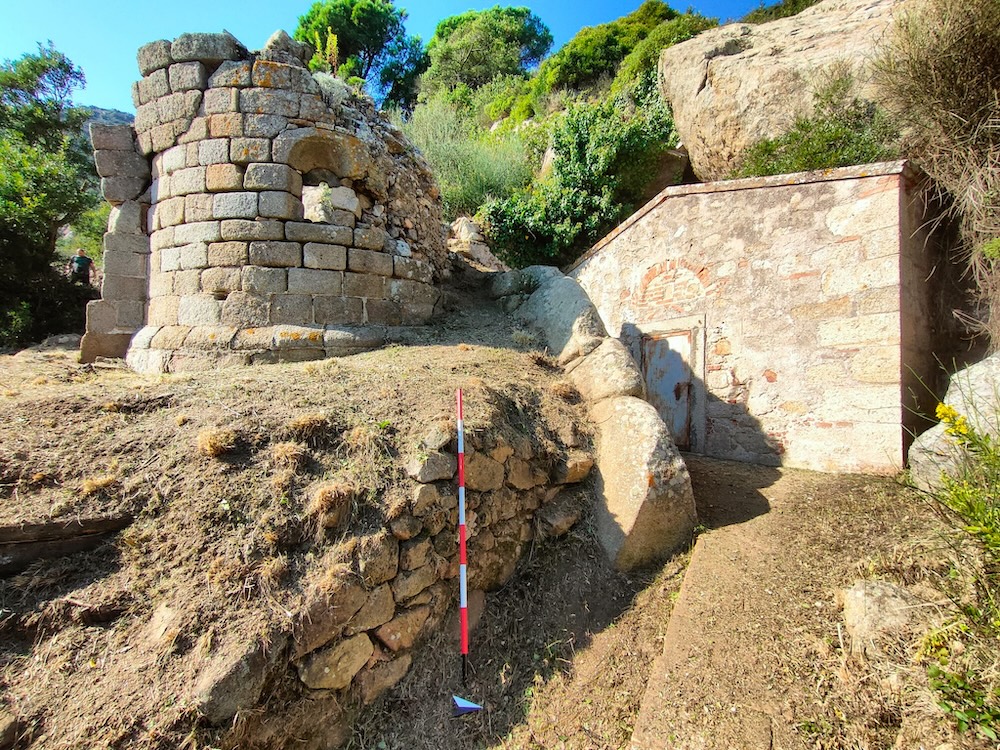 Figura 1_Chiesa e fonte di San Giorgio